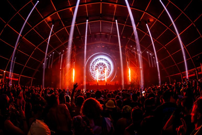 Tag@dlux photography   ROA  2025   SUN 1009